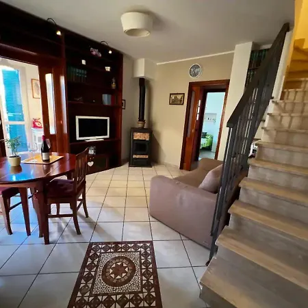 Casa Al Mare Vicino Roma Apartment *